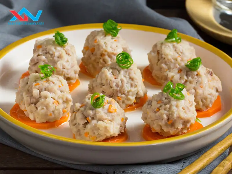 Thịt gà viên hấp